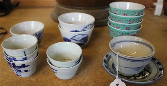 6 Chinese blue and white teabowls & 4 modern Chinese Straits tea bowls etc.(-)